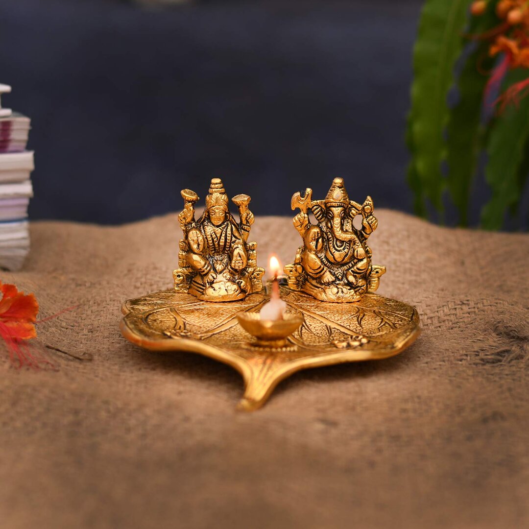 Laxmi Ganesha Puja Thali with Diya deepak Statue – Diya For Puja – Lakshmi Ganesh Showpiece Diya Oil Lamp
