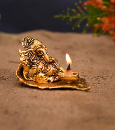 Ganesh Diya Oil Lamp – Hand Craved Diya for Puja Diwali Home Temple Articles Decoration Gifts